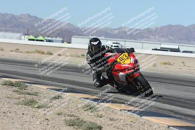 media/Oct-30-2025-Racers Edge (Thu) [[dabbdaf680]]/3-B Group/Session 3 (Turn 15 Inside)/